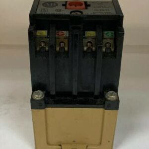 Allen Bradley 700-P400A1 Ser B AC Relay 10Amp 600V GOOD SHAPE! *Used - Image 2