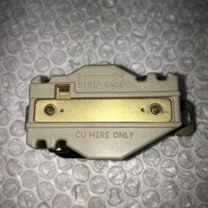 **NEW (LOT OF 3) HUBBELL HBL2610 30A 125V 2P 3W LOCKING TWIST LOCK RECEPTACLE# - Image 4