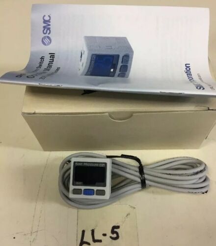 NEW- SMC digital pressure switch ISE30-01-28-L Fast Shipping!*Warranty* Main Image