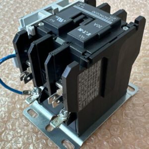 NEW IN BOX- Eaton C25DND2301T Definite Purpose Contactor 30A/40A 24VDC 2 Poles - Image 8