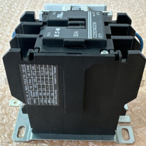 NEW IN BOX- Eaton C25DND2301T Definite Purpose Contactor 30A/40A 24VDC 2 Poles - Image 9