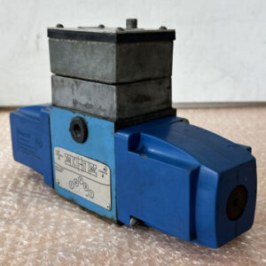 Vickers Insta-Plug Directional Valve 02-119836 PBDG4S4L 012A B 60 Pilot Valve - Image 6