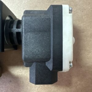 BRAND NEW- CKD Corp APK11-10A Air/Water/Lt Oil Solenoid Valve 220VAC 3/8” NPT - Image 3