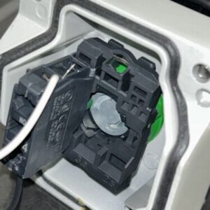 Dayton 32W278 10A 500V AC Type:4/4X Pushbutton Enclosure Fast Shipping! - Image 7