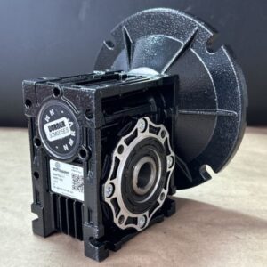 NEW NO BOX- Dorner Motovario 32M005ES NMRV 040 5:1 Ratio Right Angle Gearbox - Image 2
