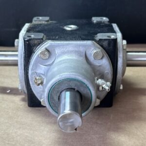 NEW- Von Ruden 90002 40-57 E Bevel Gear Drive Speed Reducer 1" Shaft 1:1 Ratio - Image 5