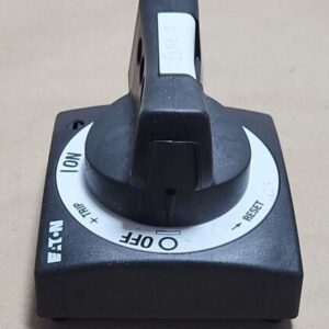 *BRAND NEW* Eaton NZM2-XTVD-NA Door Coupling Rotary Handle Lockable + Warranty! - Image 3
