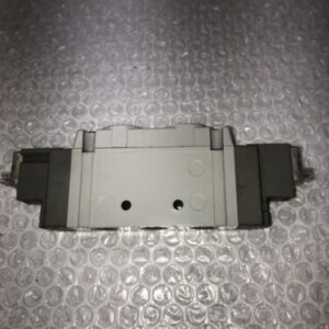 ** Preowned SY9220-5LZ-03 SMC solenoid valve pneumatic distributor # - Image 4