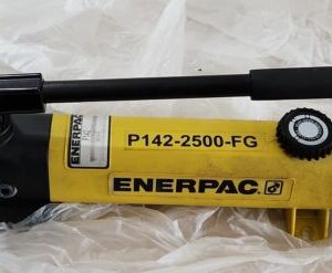 *NEW SURPLUS* Enerpac P142 Hydraulic Hand Pump 10,000Psi 700Bar + Warranty! - Image 2