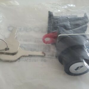 *NEW* OMRON A22K2ML10 SWITCH KEY LOCK 2POS MAINT SPST-NO 10A 110V + WARRANTY! - Image 5