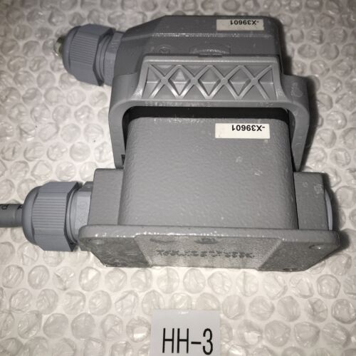 * Preowned Harting M20x1.5 rectangular connector base # Main Image