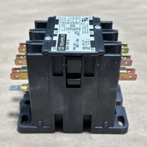 NEW - Square D 8910DPA33V02 30A 120V 3-Pole 3-Phase Definite Purpose Contactor - Image 4