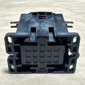 NEW - Square D 8910DPA33V02 30A 120V 3-Pole 3-Phase Definite Purpose Contactor - Image 6