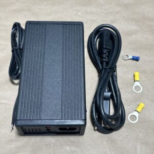 NEW- Soneil ~CANADA 1212SR 12V 5A Battery Charger Constant Current Smart Charger - Image 3