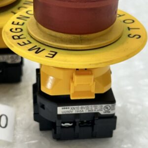 (3) IDEC XN1E-BV Emergency Stop Buttons Fast Shipping!+ Warranty - Image 2