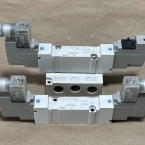 WHOLE LOT- SMC (13) SY7240-5DZ & (4) SY7240-5DZ-02 Solenoid Valves || WARRANTY! - Image 7