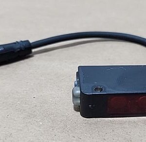 *NEW* Keyence PZ-V32 Self-Contained Photoelectric Sensor 12-24Vdc + Warranty! - Image 2