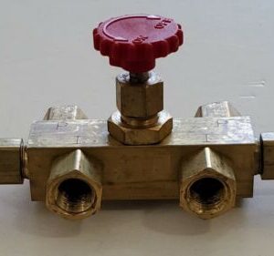 *NEW IN BOX* Dwyer Instruments A-309 3-Way Manifold Valve + Warranty! - Image 3