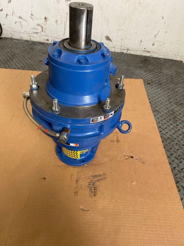 NEW Sumitomo Drive CHFJ-6160DCY-143 1750rpm Input 143:1 Ratio Input 3.36hp Main Image