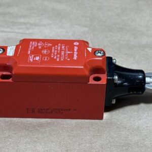 NEW NO BOX- Allen Bradley 440P-MRPB22E Guardmaster Limit Switch 240V 3A WARRANTY - Image 3