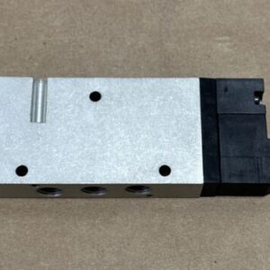 NEW- Parker EZ11NBB553A Single Solenoid Valve Air Ret 2-Pos 145Psig + WARRANTY! - Image 2