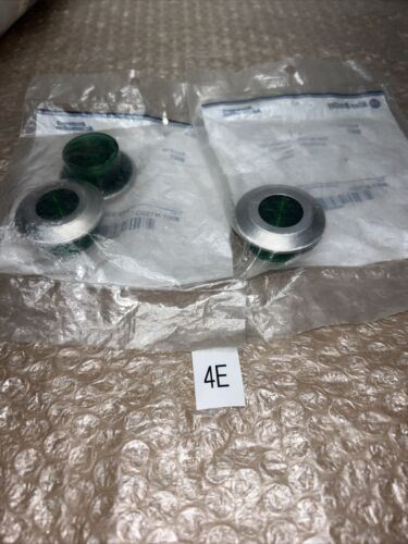 (3) Allen-Bradley 800T-N159G Green Push-Pull Illuminated Caps Main Image