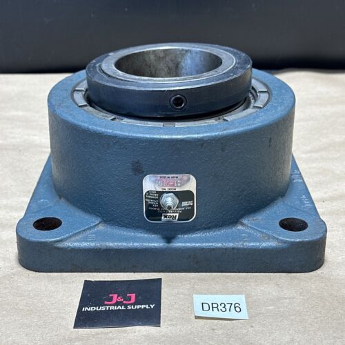 NEW NO BOX- Rexnord REX ZB-2303 Square 4-Blot Flange Bearing 3-1/8β Bore πΊπΈ Main Image