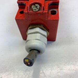 Telemecanique Safety Switch XCS-A801 *USED* - Image 6