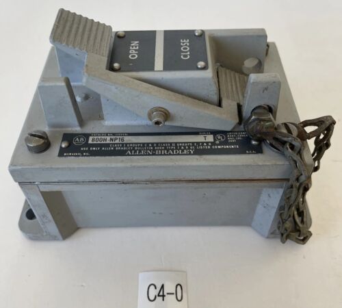 *PREOWNED* AB 800H-2HGM7 Double Lever Maintained Hazardous Location Push Button Main Image