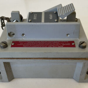 *PREOWNED* AB 800H-2HGM7 Double Lever Maintained Hazardous Location Push Button - Image 4