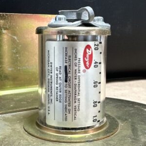 PREOWNED- Dwyer 1638-1 Pressure Switch Max 10PSI Surge- 25PSI || WARRANTY 🇺🇸 - Image 8