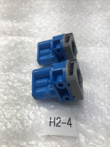 **Festo New (Lot Of 2) Serie C808 Front Panel Mount Valve 6817 SV-3-M5 # Main Image