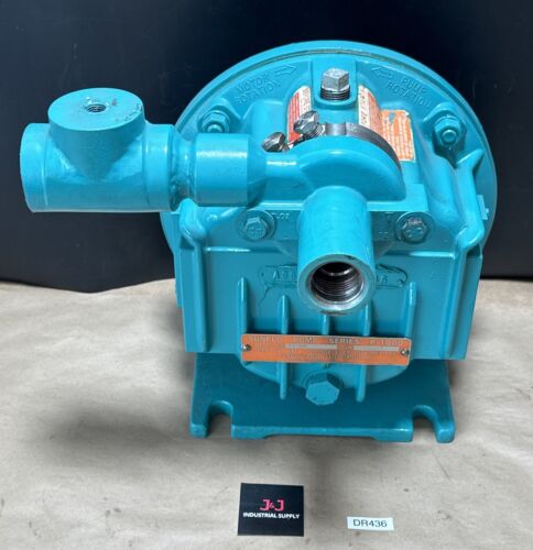 NEW NO BOX- SUNFLO Pump Series P-1000 Model P1-AQB Centrifugal Pump *No Motor* Main Image