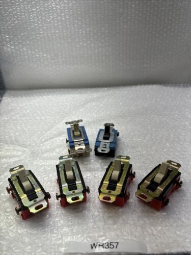 ** Hubbell &Leviton Preowned Lot of 6 Toggle Light Switches 120-277 VAC 20A # Main Image
