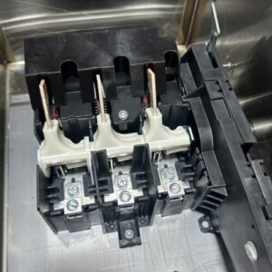 NEW IN BOX- Square D Heavy Duty Safety Switch HU362DSVW 60A 600V~ || WARRANTY! - Image 9