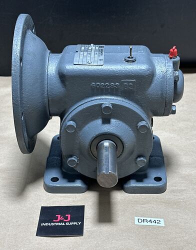 NEW SURPLUS- Winsmith 3MCT Gear Reducer 1800RPM 2.34Hp 5:1 Ratio 003MCTS31000A8 Main Image