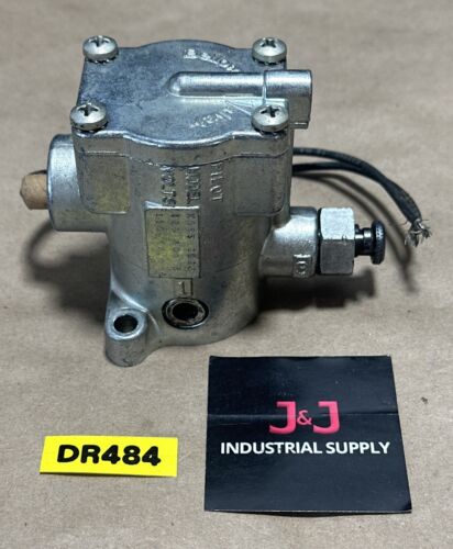NEW NO BOX- Bellows Valvair K065-3033 120/110V Solenoid Pilot Valve || WARRANTY! Main Image