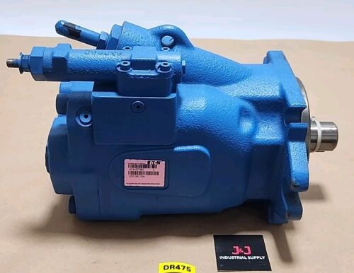 *NEW SURPLUS* Eaton 421AK00745C Piston Pump RH Rotation (CW) 1.25" + Warranty! Main Image