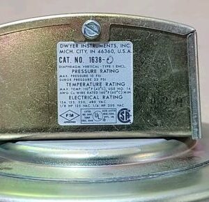 *NEW SURPLUS* Dwyer 1638-0 Differential Pressure Switch Vac 1/4Hp + Warranty! - Image 3