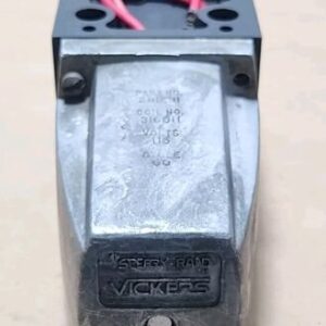 *PREOWNED* Vickers Sperry 281291 Pilot Solenoid Valve 316011 115V + Warranty! - Image 4