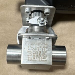 NEW NO BOX- Whitey / Swagelok 133SR Actuator + SS-45F8-33CD Valve || WARRANTY! - Image 2