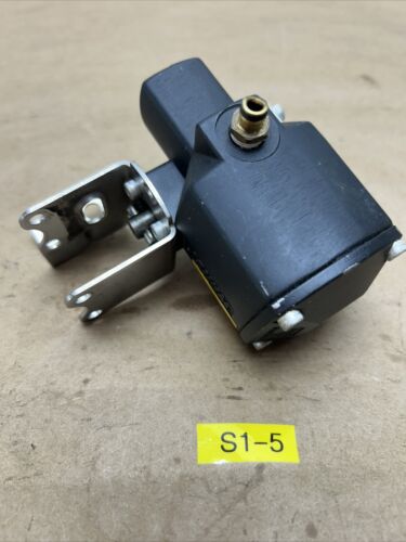 Whitey 131 DA 131DA Pneumatic Double Acting Actuator Used Fast Shipping Main Image