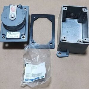 *NEW* Thomas Betts 3753 Russellstoll Receptacle 30A/250V 20A/600Vac + Warranty! - Image 3