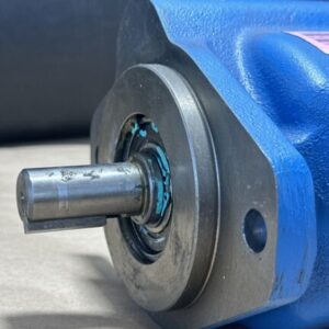 NEW SURPLUS- Vickers Eaton 02-341727 Hydraulic Axial Piston Pump PVB15-RSY 🇺🇸 - Image 8