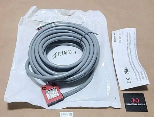 *NEW SURPLUS* Honeywell 924CE1-T25A Mini Limit Switch 250Vac 1/3Hp + Warranty! Main Image