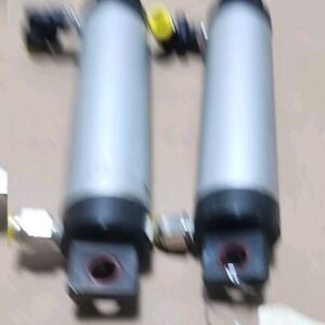 *NEW SURPLUS* [2] Clippard CS-3245 Pneumatic Cylinder 1/4" Fittings + Warranty! - Image 9