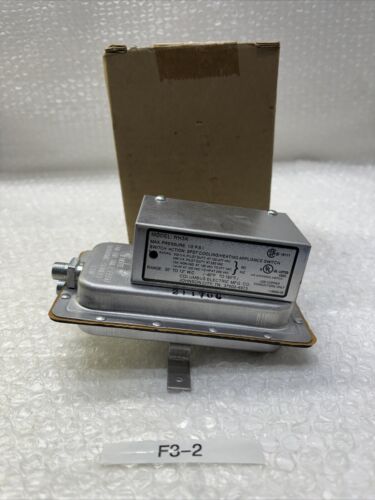 ** NEW AIR SWITCH COLUMBUS ELECTRIC RH3A 2E462A 125-277VAC 15A 1/2 PSI# Main Image