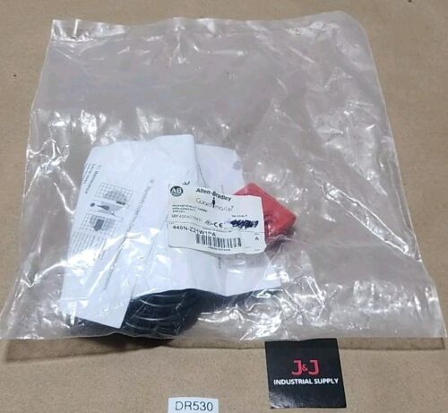 *FACTORY SEALED* Allen-Bradley 440N-Z21W1PA /A Guardmaster Sensor 3m + Warranty! Main Image