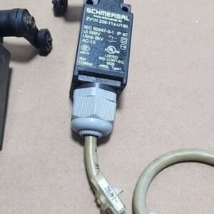 *PREOWNED* [3] Schmersal ZV1H 236-11z-U180 Limit Switches 500V 6kV + Warranty! - Image 4
