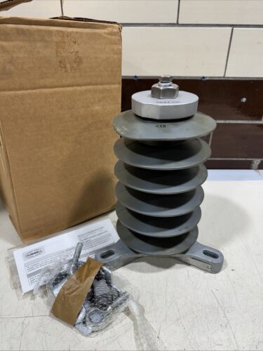 *NEW* Hubbell EVP001300 EVP Station Class Arrester 12.7 kV MCOV 15kV Rated Main Image